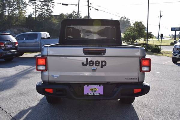 2020 Jeep Gladiator Sport S pickup Billet Silver Metallic Clearcoat... for sale in Milledgeville, GA – photo 4