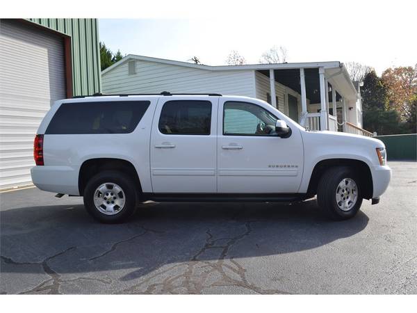2013 Chevrolet Suburban LT 4WD SUV Chevy 4x4 - cars & trucks - by... for sale in Greensboro, NC – photo 8
