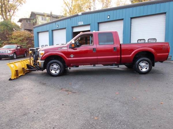 2016 Ford Super Duty F-250 SRW 4WD Crew Cab 156 XLT - cars & trucks... for sale in Cohoes, NY – photo 3