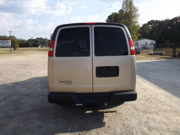 2011 Chevrolet Express 8 Passenger Van for sale in Kathleen, GA – photo 7