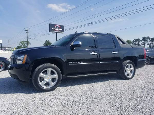 2007 Chevrolet Avalanche LTZ 4x4 PRICE REDUCED!!!!!!!!! LEATHER SEATS! for sale in Athens, AL – photo 3