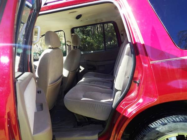 2005 Ford Explorer - low miles for sale in Cave Junction, OR – photo 9