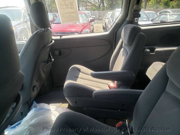 2006 Dodge Grand Caravan 4dr SXT Silver - - by for sale in Woodbridge, District Of Columbia – photo 8