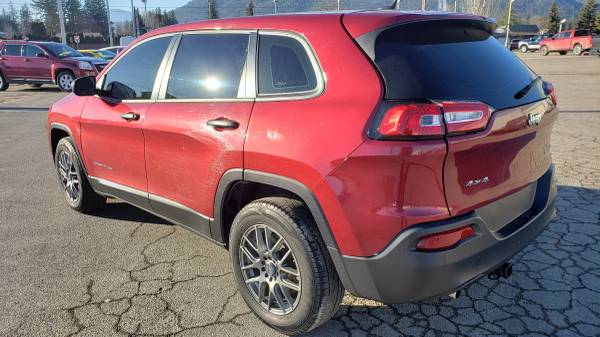 2014 Jeep Cherokee 4x4 - cars & trucks - by dealer - vehicle... for sale in Colburn, WA – photo 3