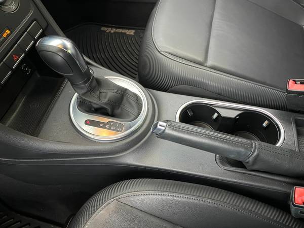 2012 VW Volkswagen Beetle 2.5L Hatchback 2D hatchback Gray - FINANCE... for sale in Atlanta, FL – photo 21