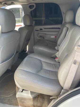 Cadillac Escalade - cars & trucks - by owner - vehicle automotive sale for sale in Corpus Christi, TX – photo 6