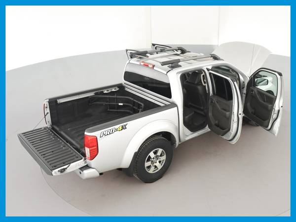 2013 Nissan Frontier Crew Cab PRO-4X Pickup 4D 5 ft pickup Silver for sale in Chicago, IL – photo 19