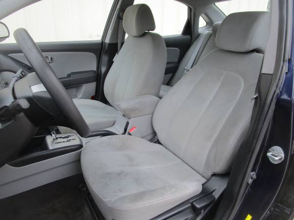 2010 Hyundai Elantra SE - - by dealer - vehicle for sale in Wilmington, OH – photo 11