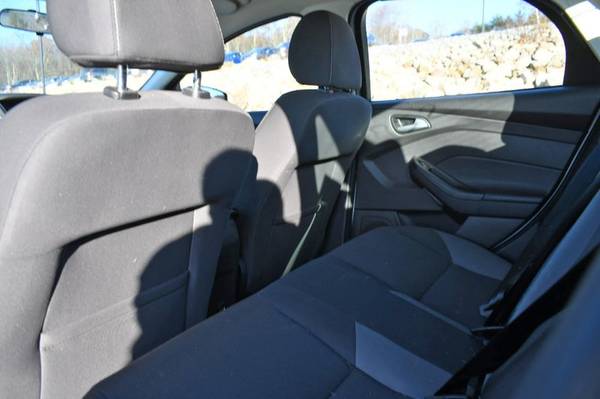 2013 *Ford* *Focus* *SE* - cars & trucks - by dealer - vehicle... for sale in Naugatuck, CT – photo 13