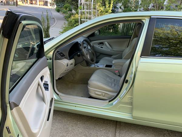 2007 Toyota Camry Hybrid, 185k miles, leather, nav, well maintained! for sale in Cincinnati, OH – photo 9