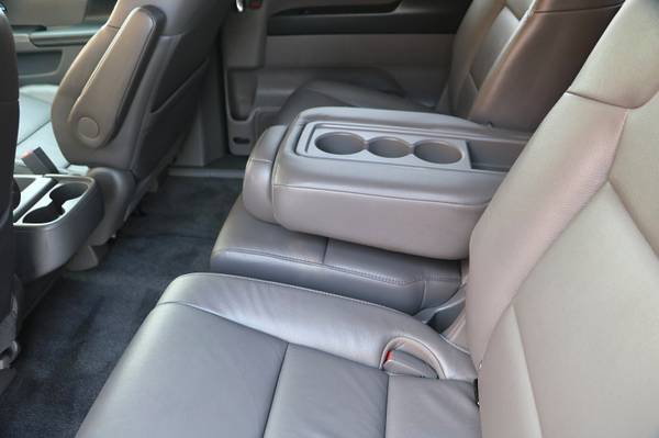 2014 Honda Odyssey Gray FANTASTIC DEAL! - cars & trucks - by dealer... for sale in Monterey, CA – photo 13