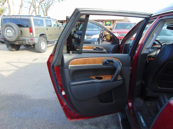 2008 BUICK ENCLAVE CXL 3.6LV6 LOADED LEATHER MOON ROOF XXCLEAN... for sale in Union Grove, WI – photo 19