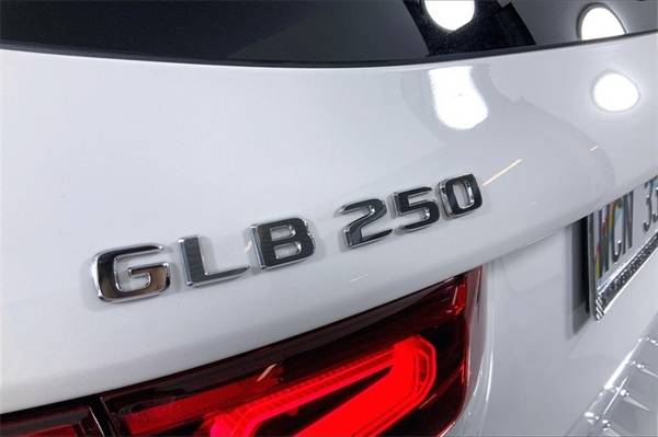 2020 Mercedes-Benz GLB 250 250 - - by dealer - vehicle for sale in Honolulu, HI – photo 7
