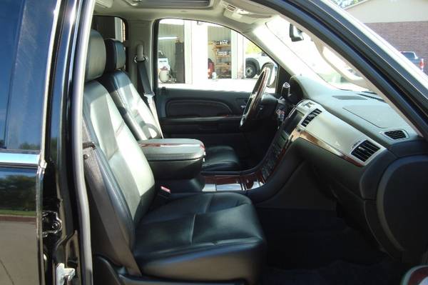 2008 Cadillac Escalade ESV AWD 4dr for sale in Beatrice, NE – photo 22