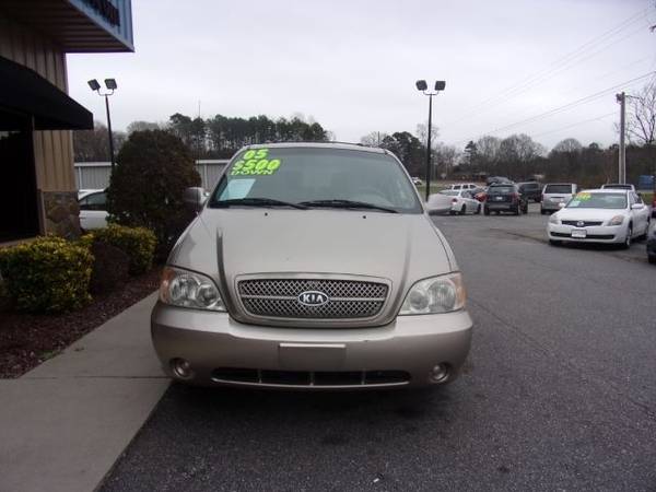 2005 Kia Sedona LX - Down Payments As Low As $250 - cars & trucks -... for sale in Lincolnton, NC – photo 3