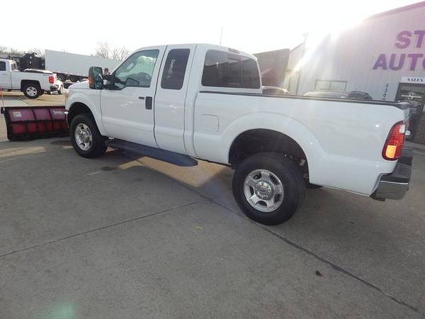 2014 Ford F-250 XLT - - by dealer - vehicle automotive for sale in Johnston, IA – photo 8