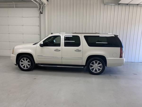 2010 GMC Yukon XL Denali -Manager's Special! - cars & trucks - by... for sale in Ripley, MS – photo 8