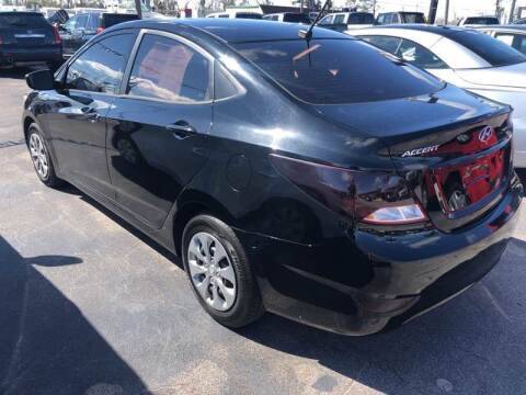 2017 Hyundai Accent SE--$10,995--Outdoor Recreation World - cars &... for sale in Panama City, FL – photo 9
