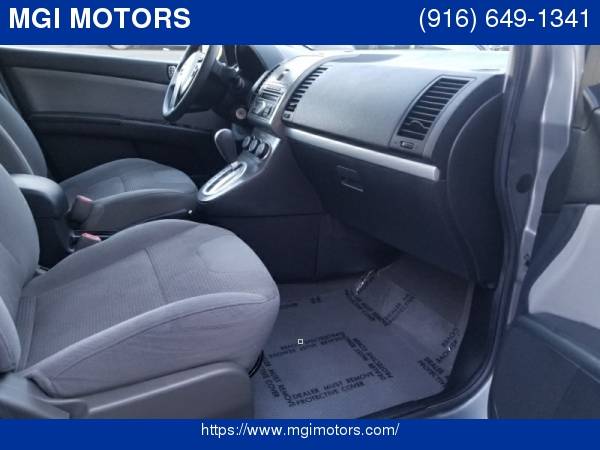 2010 Nissan Sentra 4dr Sdn I4 CVT 2.0 SR with Steering wheel mounted... for sale in Sacramento , CA – photo 23