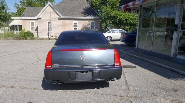 2010 Cadillac DTS, Runs Great! Leather! Loaded! ONLY $3950!!! for sale in New Albany, KY – photo 4