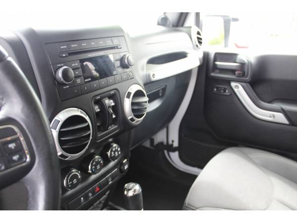 2013 Jeep Wrangler Unlimited 4WD 4dr Sahara - - by for sale in Albany, OR – photo 9