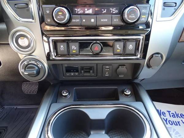 2017 Nissan Titan XD 4x4 Diesel Crew Cab Platinum Reserv for sale in Barrington, IL – photo 18