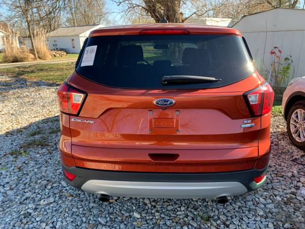 2019 FORD ESCAPE SE (A93694) - cars & trucks - by dealer - vehicle... for sale in Newton, IL – photo 3