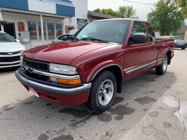 ★★★ 2001 Chevrolet S-10 Pickup ★★★ for sale in Grand Forks, ND – photo 2