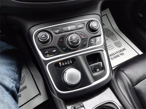 2015 Chrysler 200 C - cars & trucks - by dealer - vehicle automotive... for sale in Green Bay, WI – photo 18