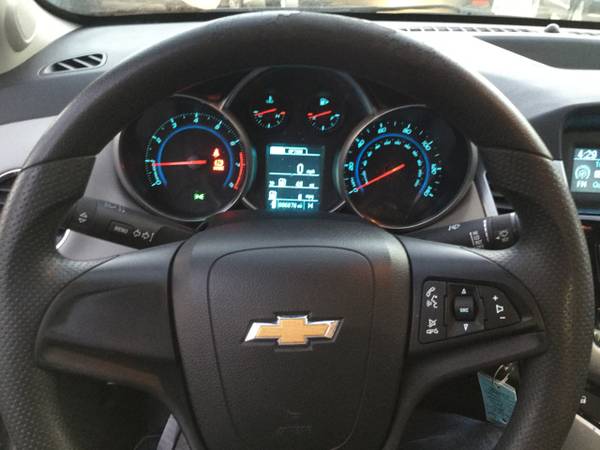 2013 Chevrolet Cruze LS - - by dealer - vehicle for sale in Cicero, IL – photo 7