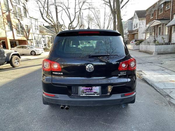 2011 VW Volkswagen Tiguan SE 4Motion wSunroof and Navi suv Alpine for sale in Jersey City, NJ – photo 6