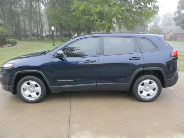 2014 Jeep Cherokee Sport Special Edition, Low Miles for sale in Owasso, OK – photo 2