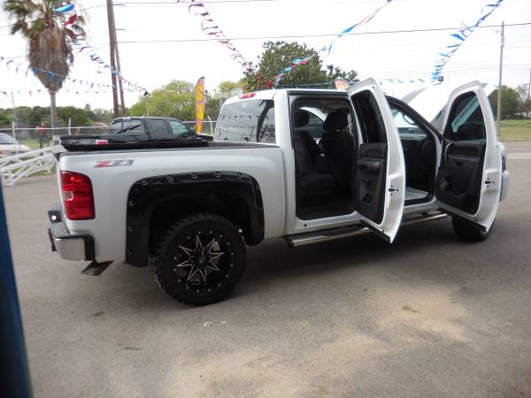 2012 SILVERADO Z71 WHITE/blck 4X4 CREWcabNEWtiresFULLYloaded..NICE!!!! for sale in Brownsville, TX – photo 20