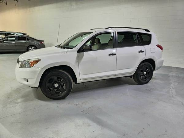 2007 Toyota RAV4 - Financing Available! - cars & trucks - by dealer... for sale in Glenview, IL – photo 2