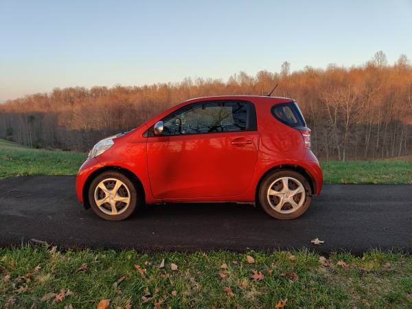 2014 Scion iQ 58k Incredible on Gas for sale in flatwoods, WV – photo 7