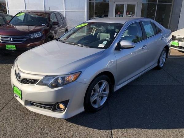 2014 Toyota Camry SE CALL/TEXT - cars & trucks - by dealer - vehicle... for sale in Gladstone, OR – photo 2