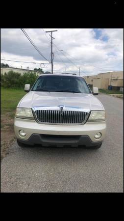 2005 Lincoln Aviator - - by dealer - vehicle for sale in Grand Prairie, TX – photo 6