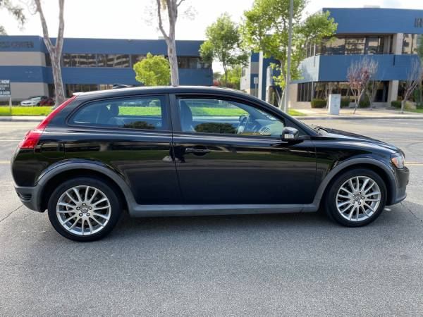 2010 Volvo C30 T5 Clean Title 15 Service Records 6 Speed Manual for sale in Irvine, CA – photo 13