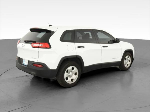 2014 Jeep Cherokee Sport SUV 4D suv White - FINANCE ONLINE - cars &... for sale in Bakersfield, CA – photo 11