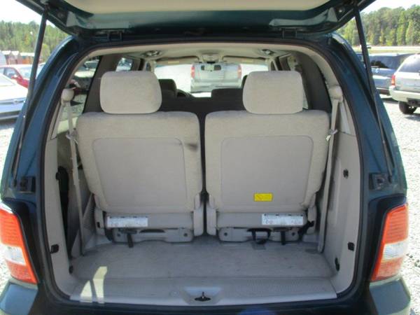 2004 Kia Sedona LX Minivan, Green, 3.5L V6, Cloth, Loaded, Seats7,112K for sale in Sanford, NC 27330, NC – photo 9