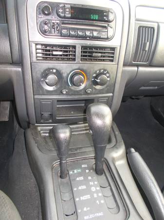 Jeep 2003 Grand Cherokee Larado - cars & trucks - by owner - vehicle... for sale in Putnam, CT – photo 14