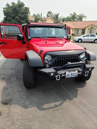 Jeep wrangler 2015 - cars & trucks - by owner - vehicle automotive... for sale in Los Banos, CA – photo 2