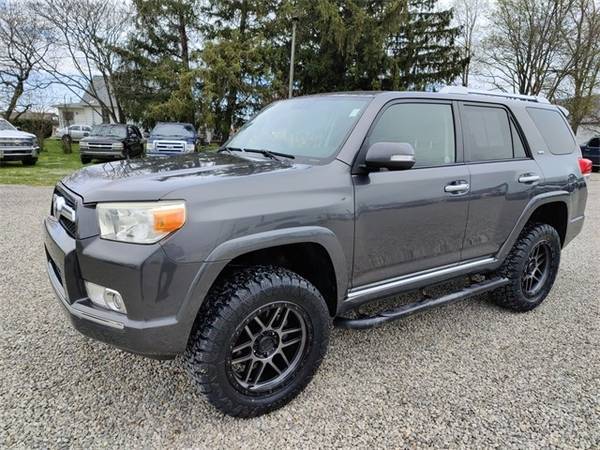 2011 Toyota 4Runner SR5 - - by dealer - vehicle for sale in Chillicothe, OH – photo 3