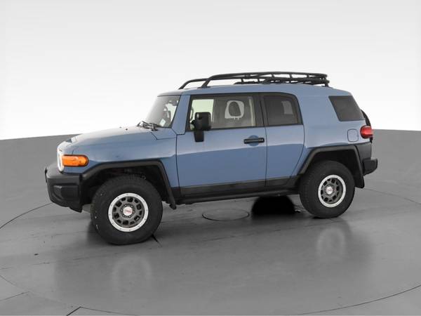 2014 Toyota FJ Cruiser Sport Utility 2D suv Black - FINANCE ONLINE -... for sale in South Bend, IN – photo 4