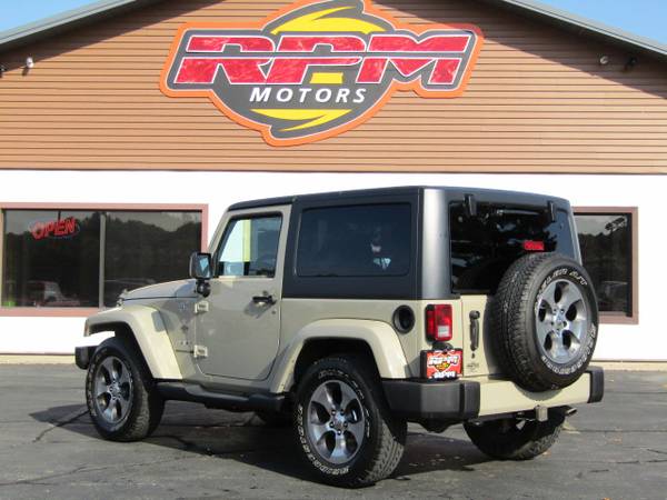 2017 Jeep Wrangler Sahara 2-dr - - by dealer - vehicle for sale in New Glarus, WI – photo 5