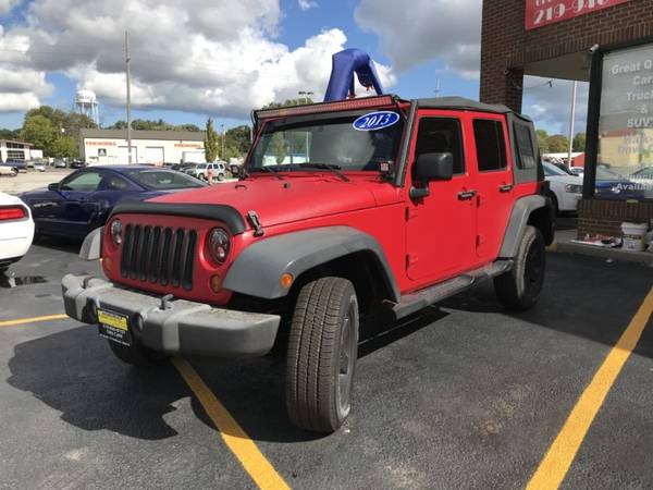 2013 JEEP WRANGLER UNLIMI SAHARA $500-$1000 MINIMUM DOWN PAYMENT!!... for sale in Hobart, IL – photo 2
