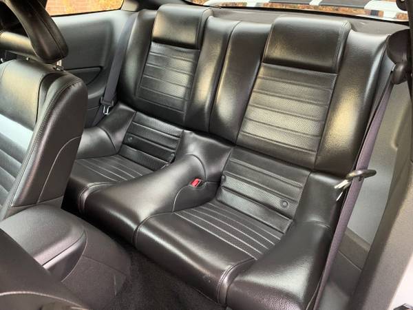 2005 FORD MUSTANG GT V8 ONLY 70k-MILES 1-OWNER LOW-MILES CLEAN for sale in Elgin, IL – photo 15