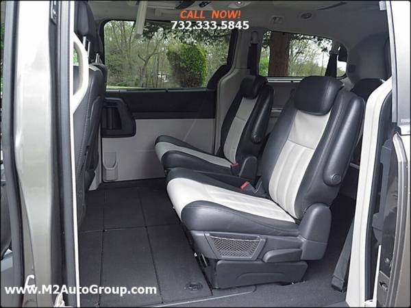 2010 Chrysler Town Country Touring Plus 4dr Mini Van for sale in East Brunswick, NJ – photo 18