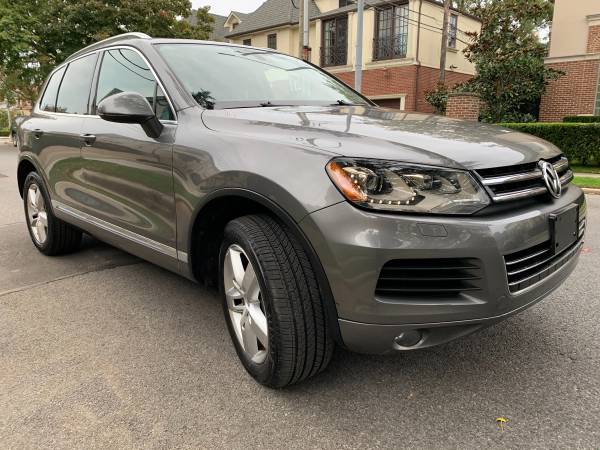 Volksvagen Touareg Executive - cars & trucks - by dealer - vehicle... for sale in Brooklyn, NJ – photo 2