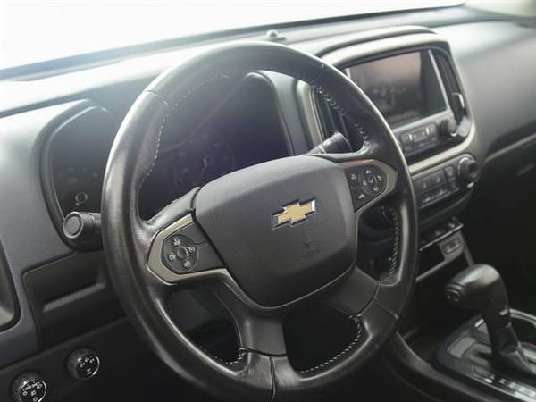 2016 Chevy Chevrolet Colorado Crew Cab Z71 Pickup 4D 5 ft pickup BLACK for sale in Detroit, MI – photo 2